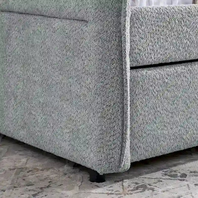 Full Boucle Daybed with Trundle